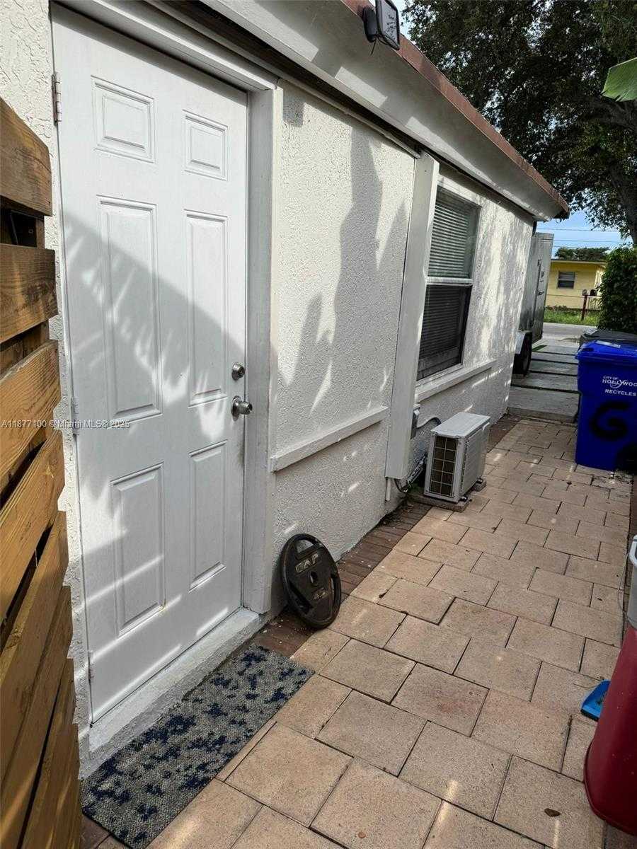 Small Image of 6105 FUNSTON ST, Hollywood Number 27