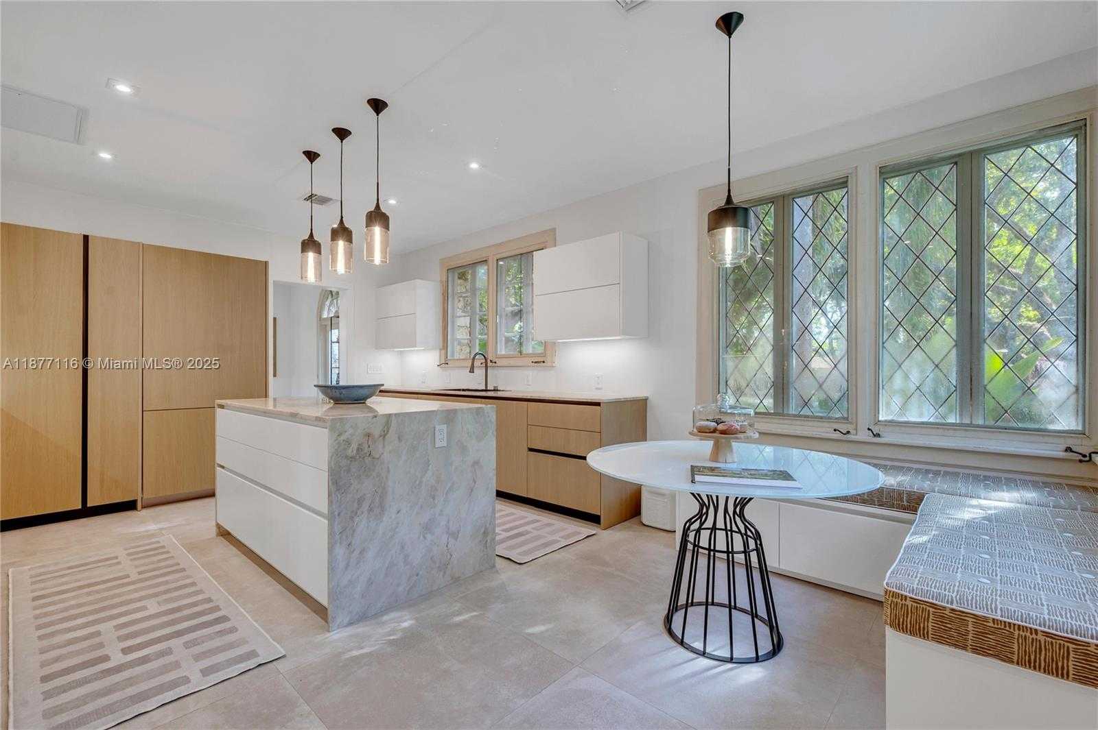 Small Image of 3903 GRANADA BLVD, Coral Gables Number 10