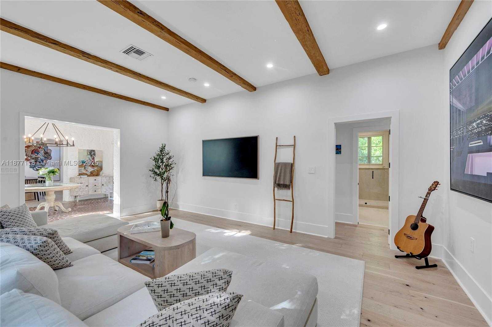 Small Image of 3903 GRANADA BLVD, Coral Gables Number 21