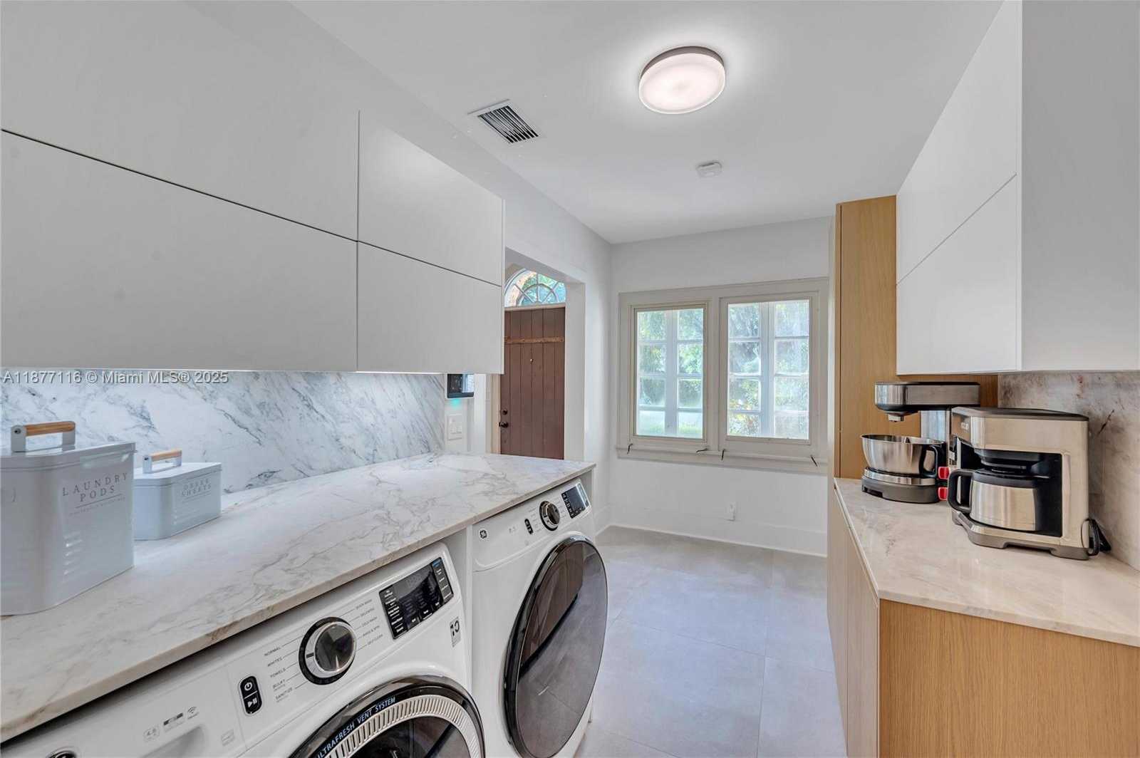 Small Image of 3903 GRANADA BLVD, Coral Gables Number 23