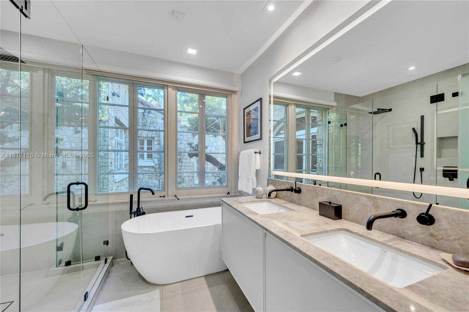 Small Image of 3903 GRANADA BLVD, Coral Gables Number 27