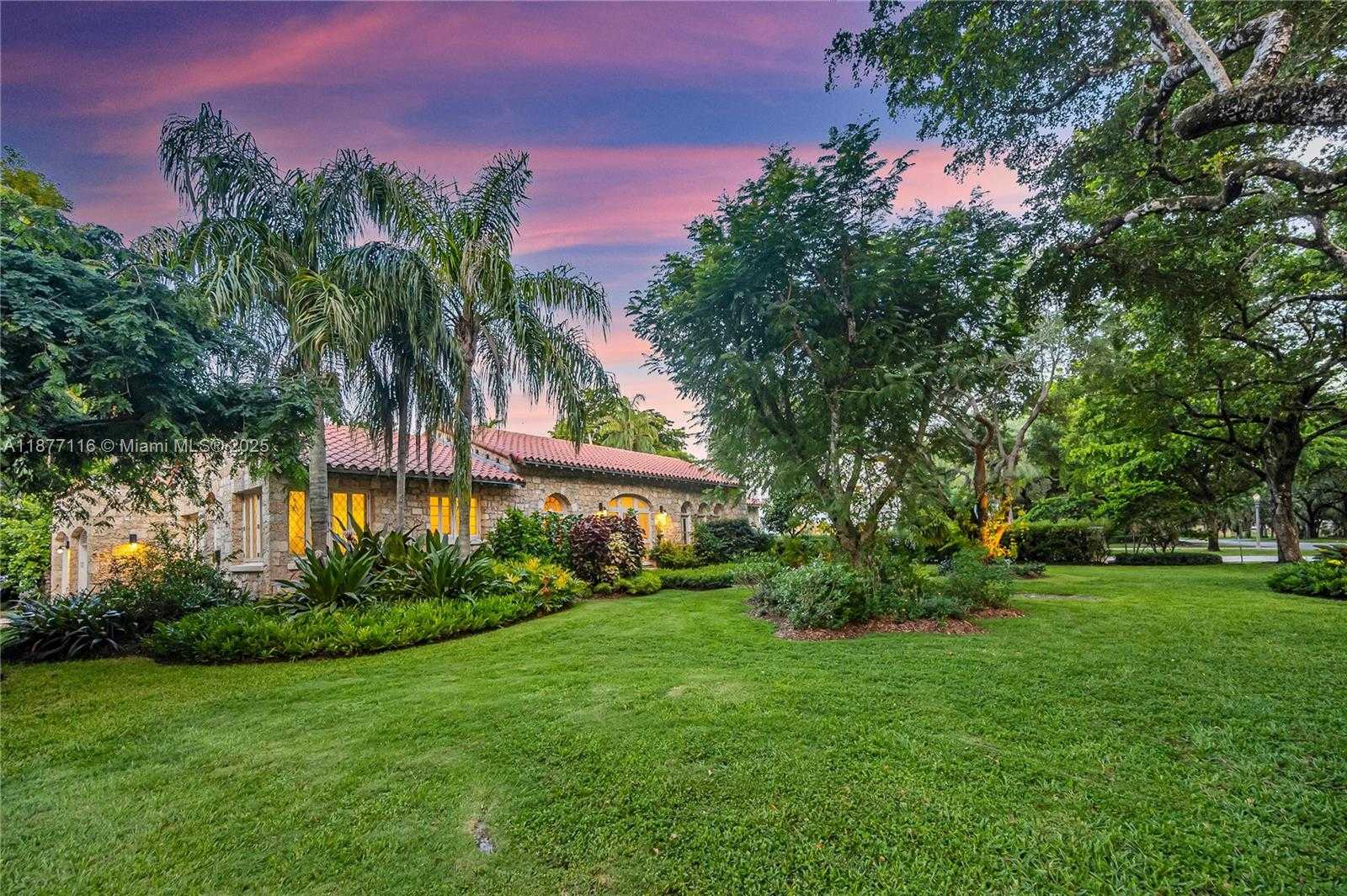 Small Image of 3903 GRANADA BLVD, Coral Gables Number 45