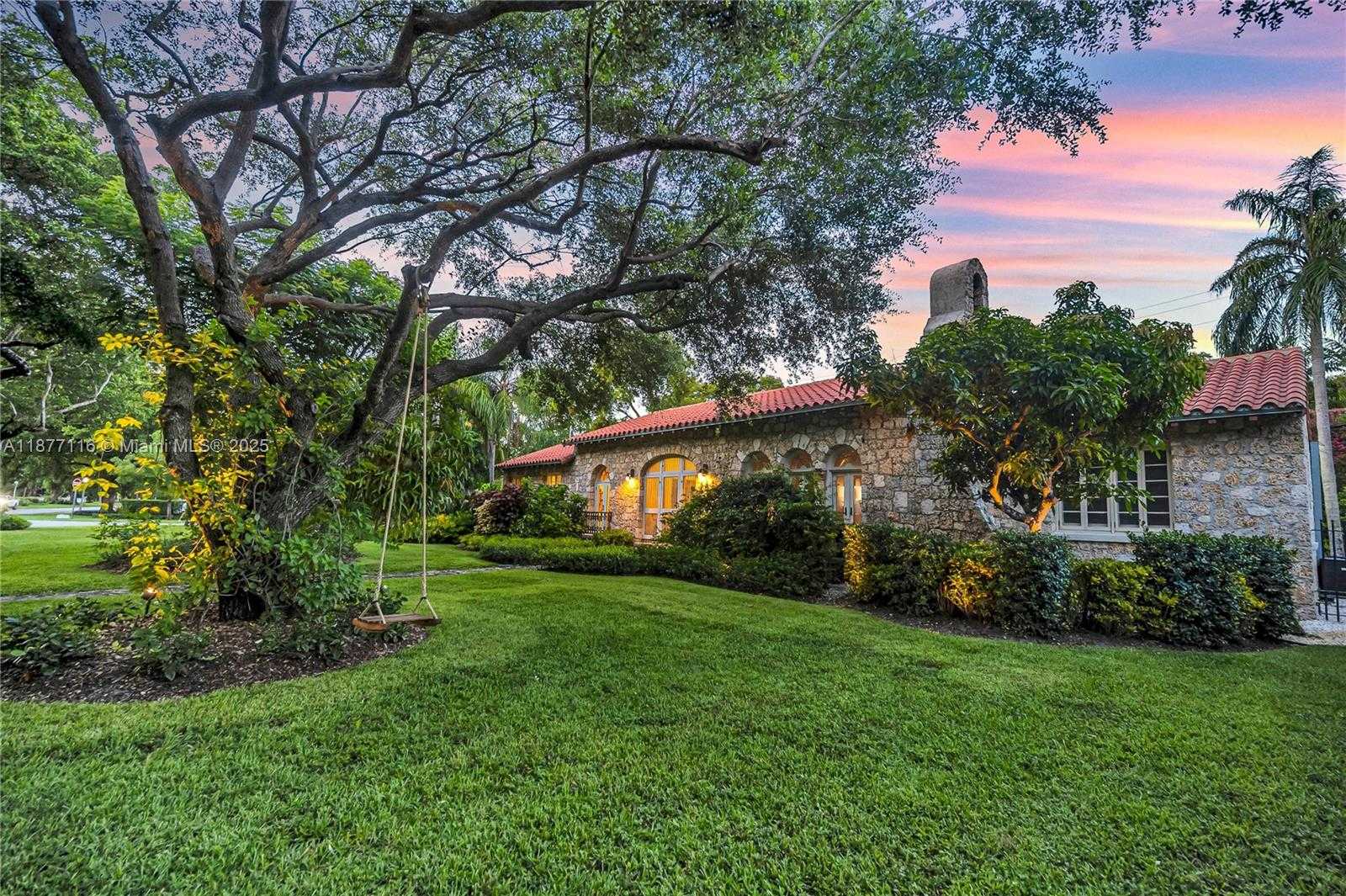 Small Image of 3903 GRANADA BLVD, Coral Gables Number 49