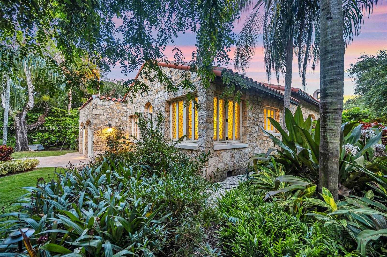 Small Image of 3903 GRANADA BLVD, Coral Gables Number 52