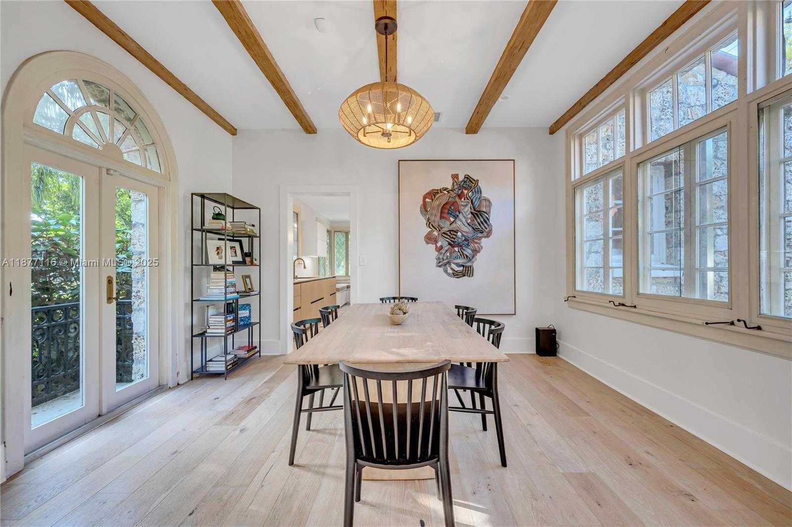 Small Image of 3903 GRANADA BLVD, Coral Gables Number 7
