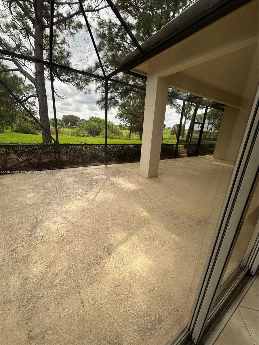 Small Image of 8929 WEST FIRST TEE RD, Saint Lucie West Number 14