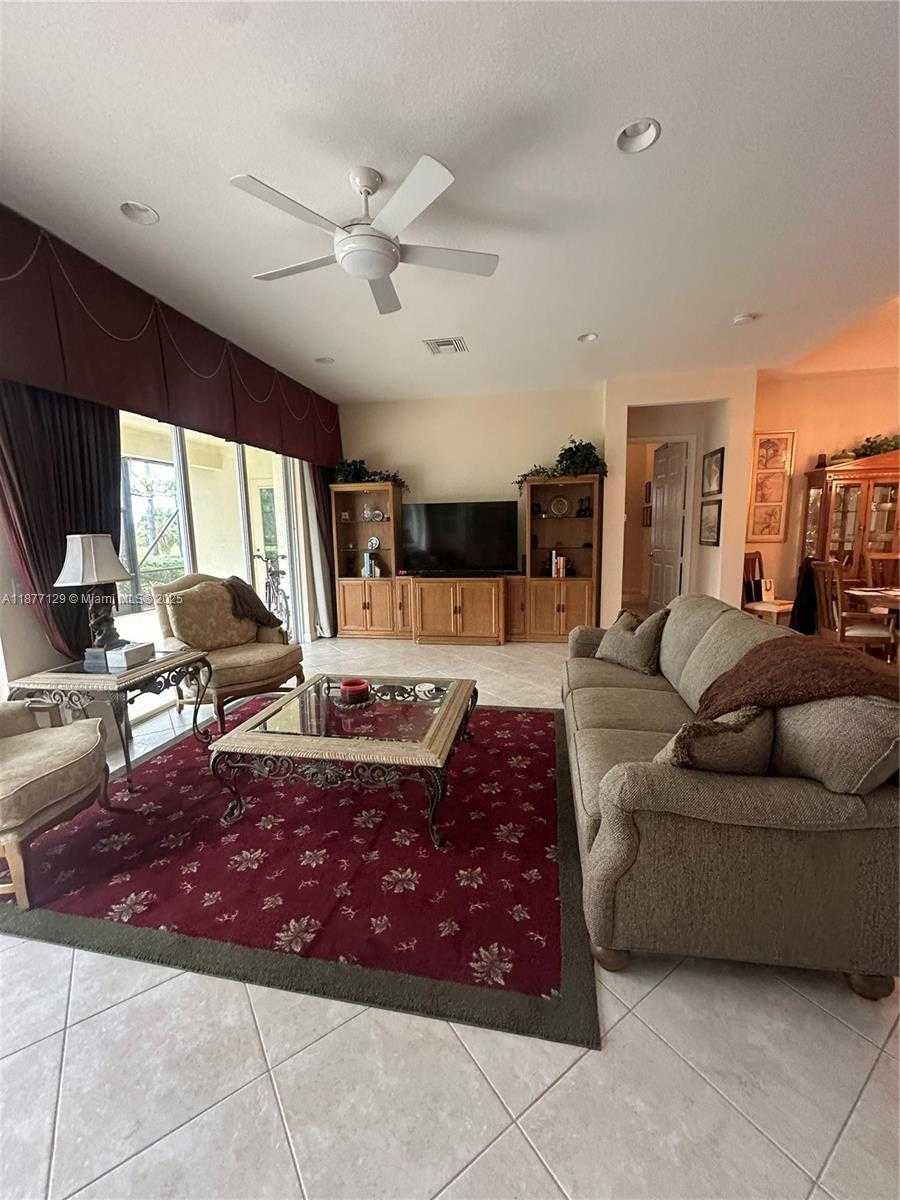 Small Image of 8929 WEST FIRST TEE RD, Saint Lucie West Number 19
