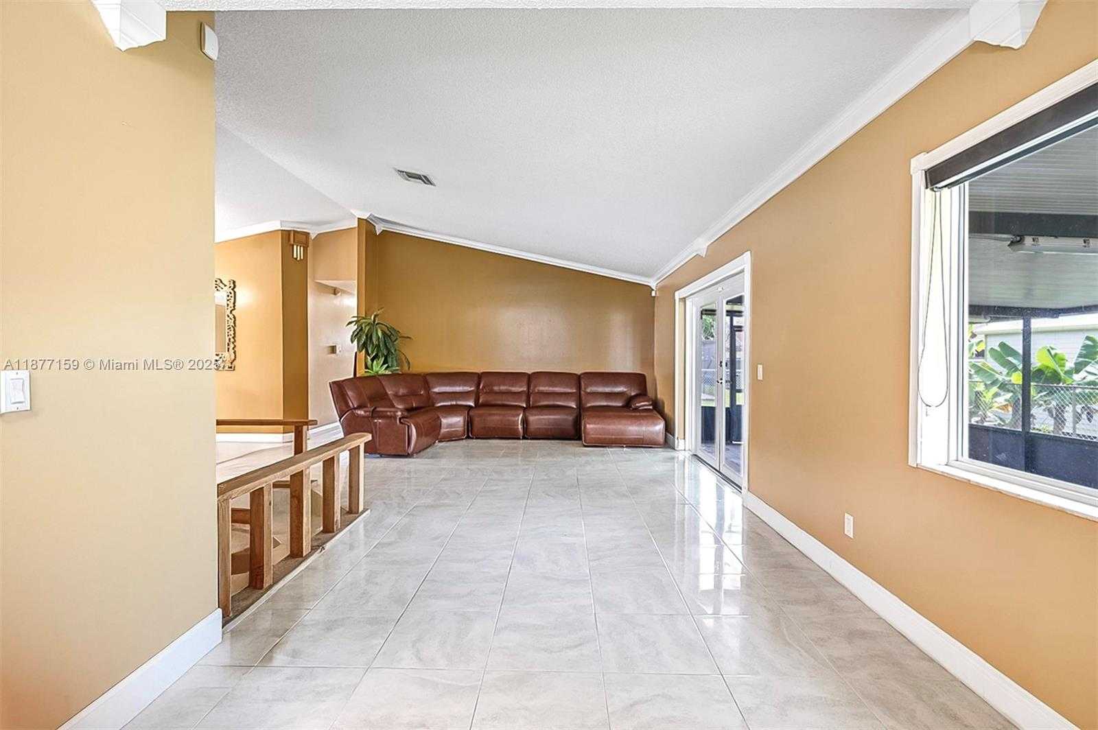 Small Image of 3568 SOUTH WEST 69TH WAY, Miramar Number 14