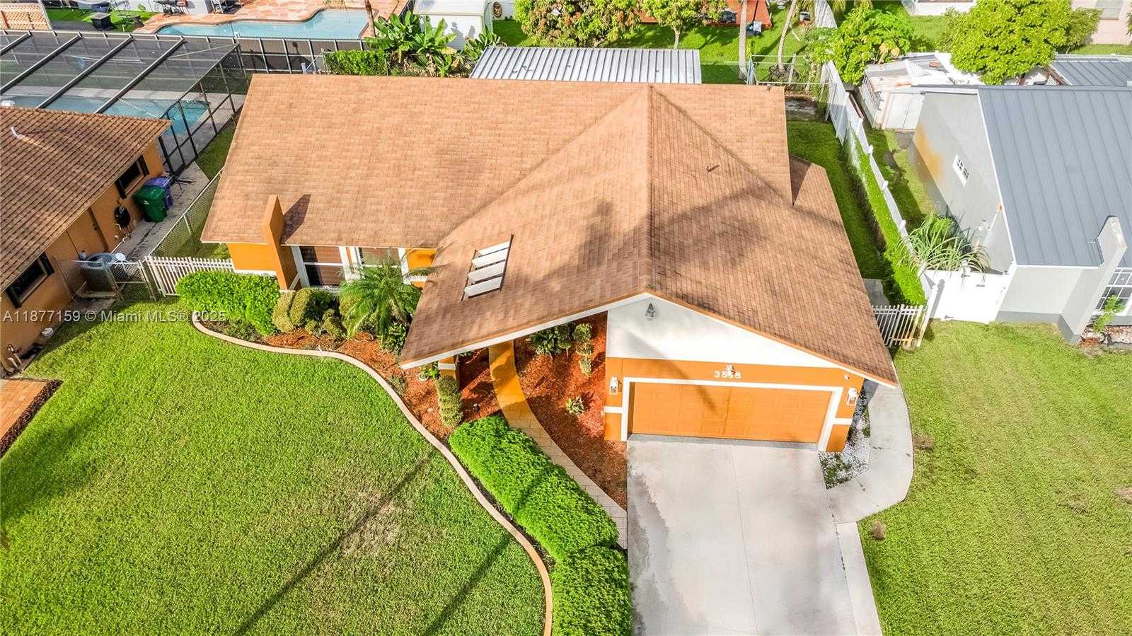 Small Image of 3568 SOUTH WEST 69TH WAY, Miramar Number 2