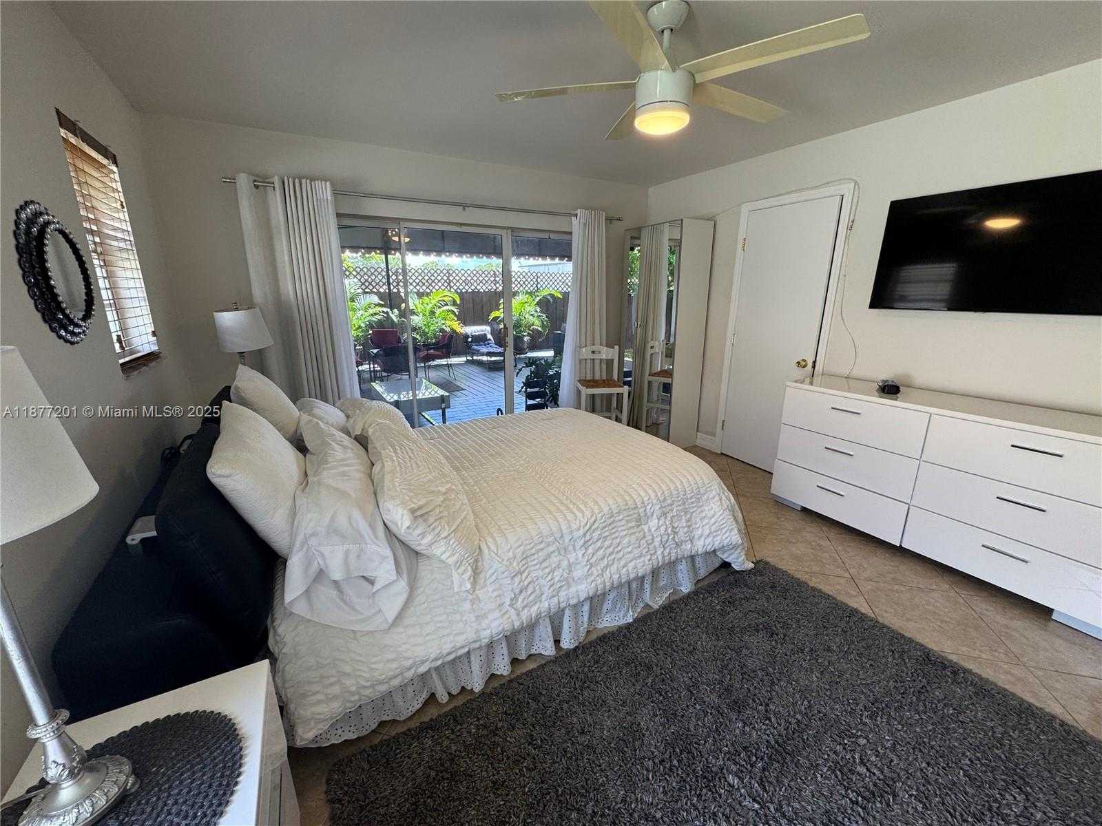 Small Image of 11235 SOUTH WEST 143RD CT, Miami Number 10