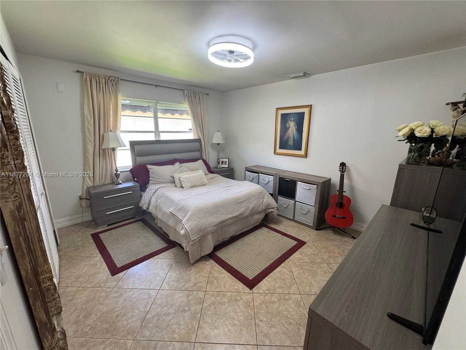 Small Image of 11235 SOUTH WEST 143RD CT, Miami Number 14