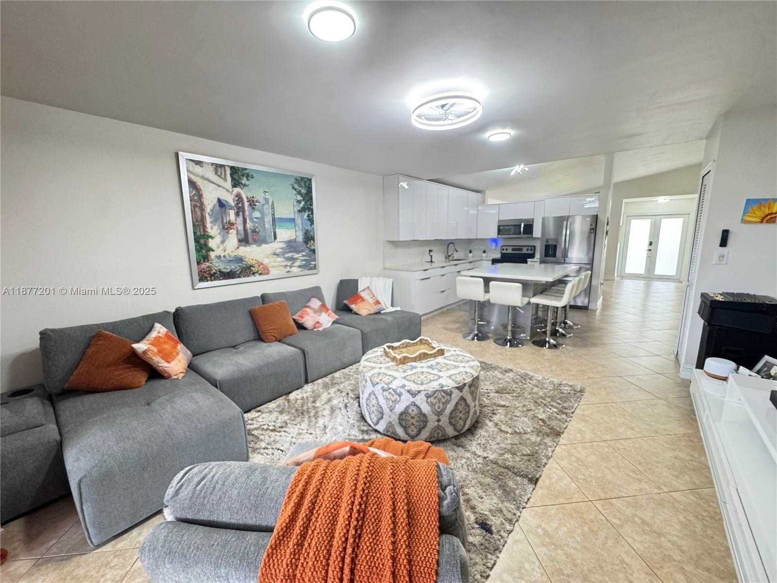 Small Image of 11235 SOUTH WEST 143RD CT, Miami Number 4