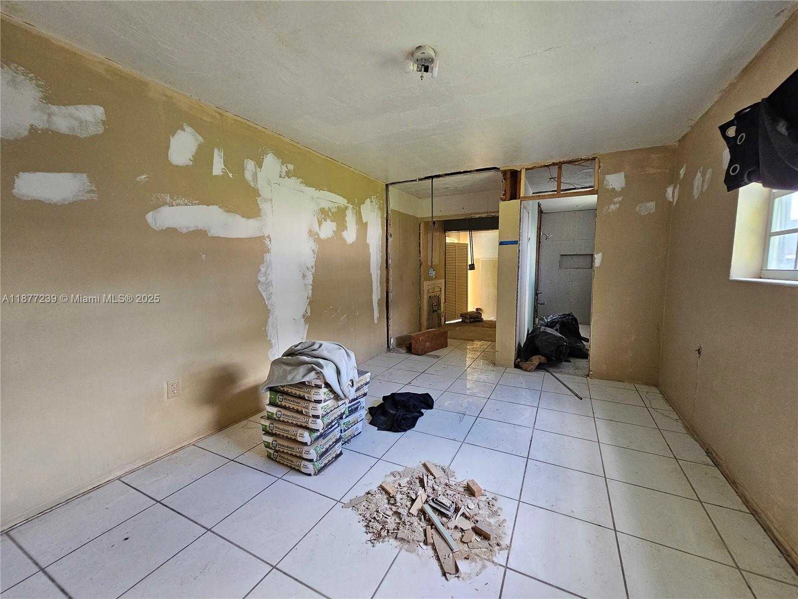 Small Image of 7648 CORAL BLVD, Miramar Number 11
