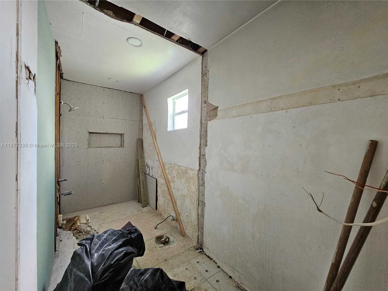 Small Image of 7648 CORAL BLVD, Miramar Number 12