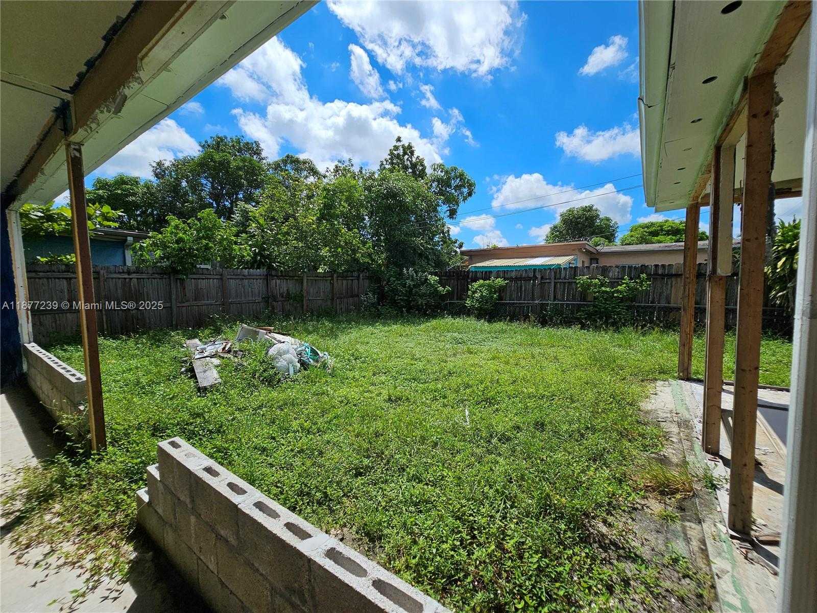 Small Image of 7648 CORAL BLVD, Miramar Number 19