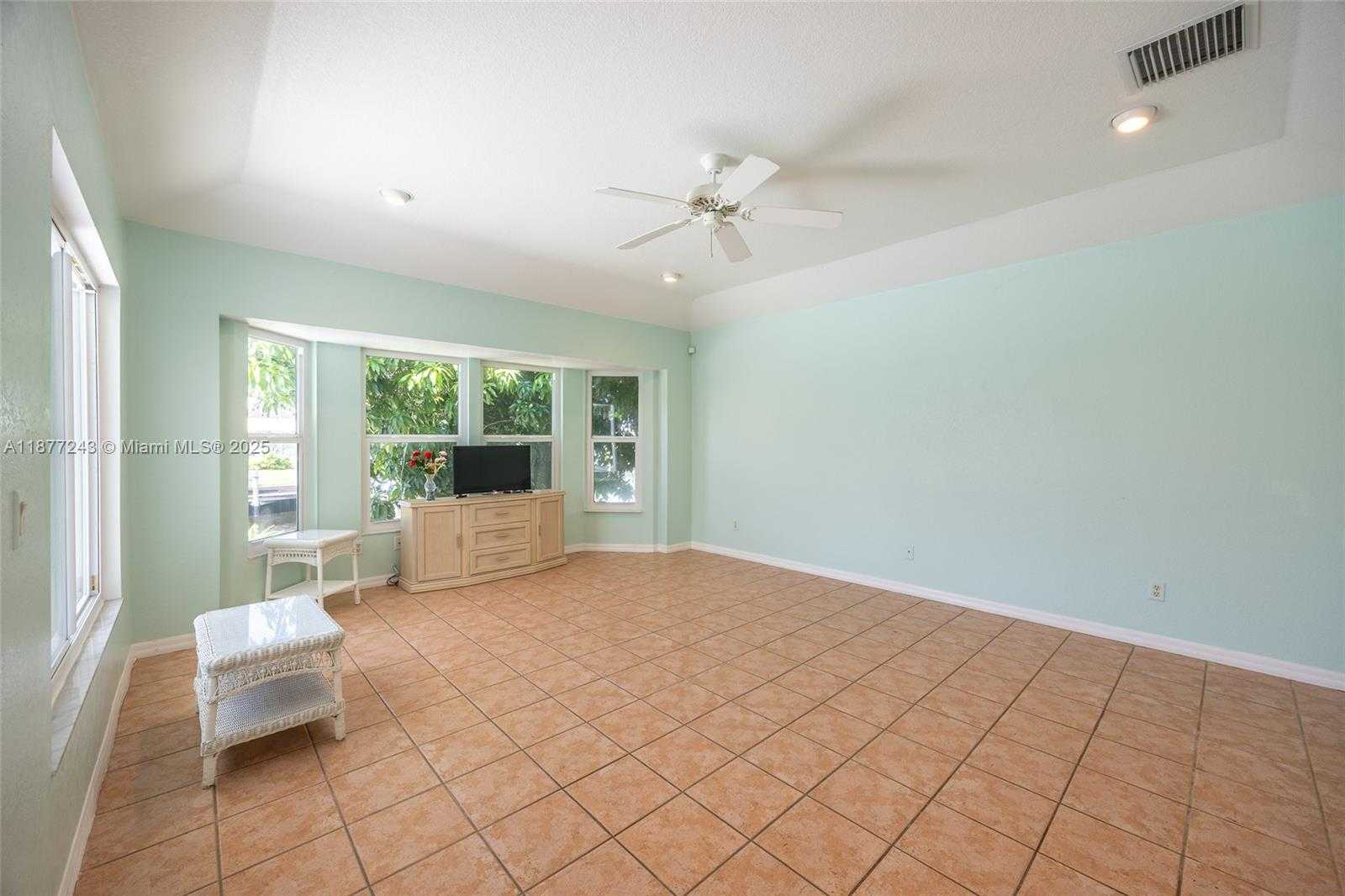 Small Image of 3902 SOUTH EAST 13TH AVE, Cape Coral Number 16