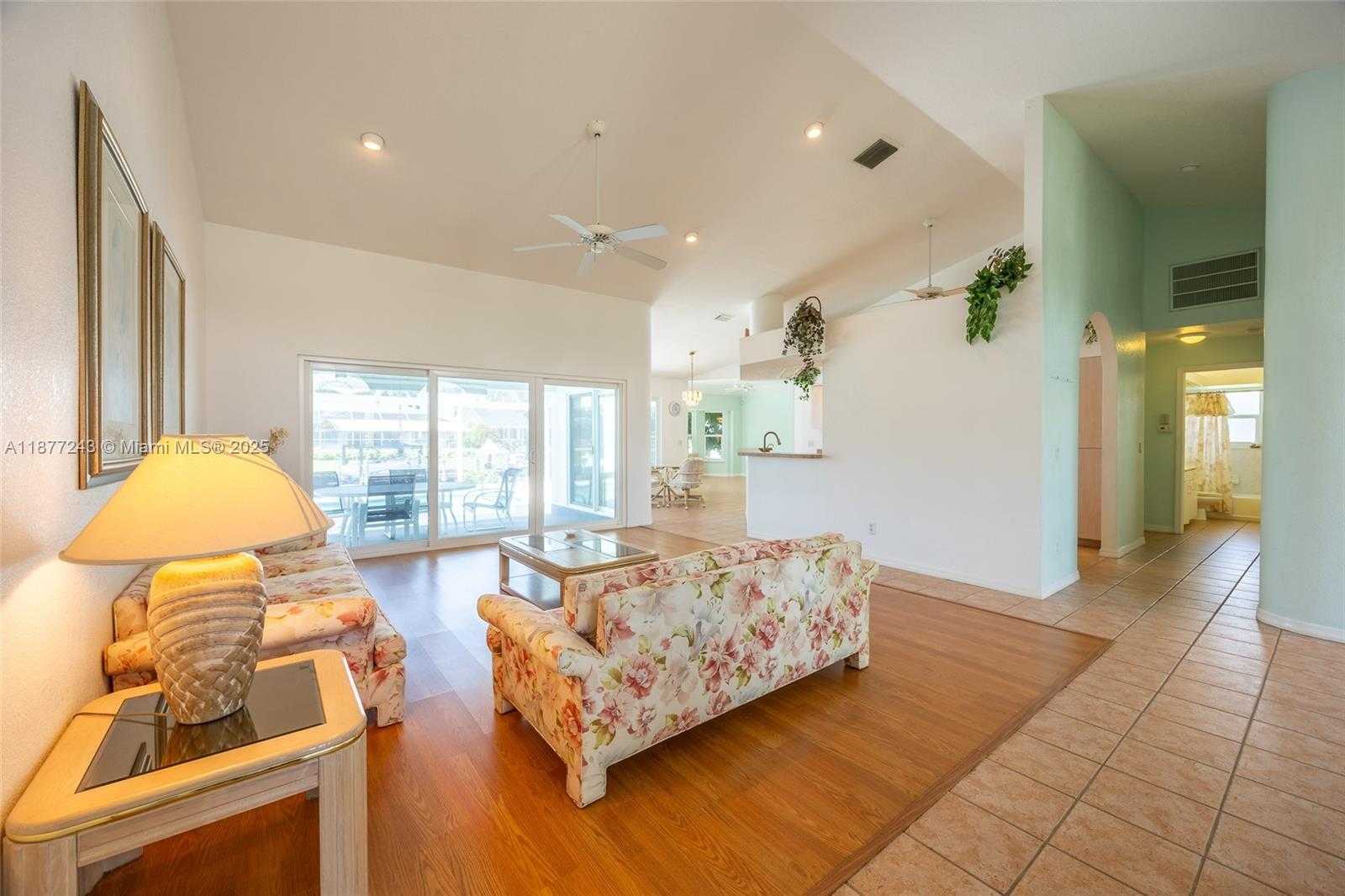 Small Image of 3902 SOUTH EAST 13TH AVE, Cape Coral Number 28