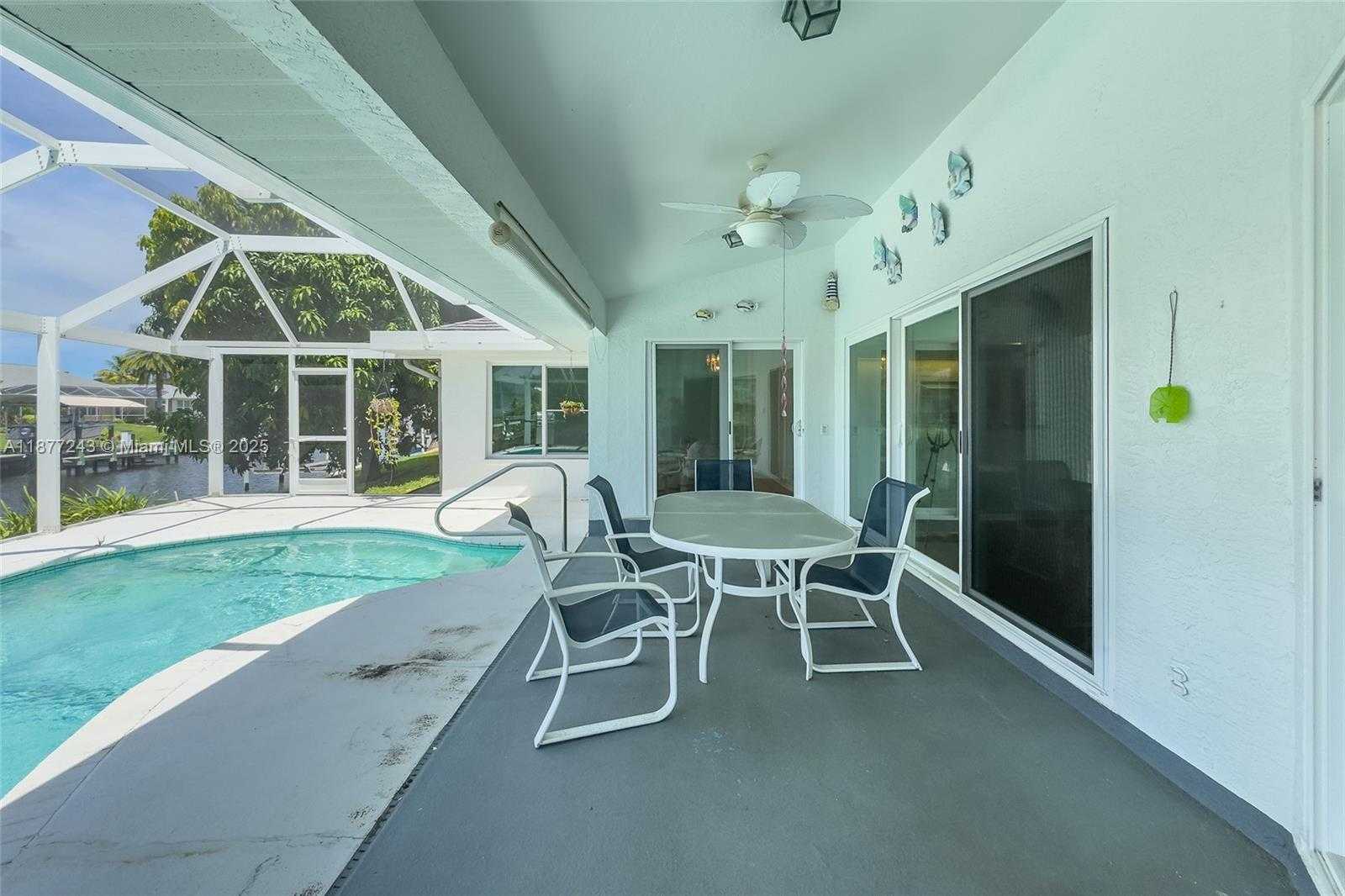 Small Image of 3902 SOUTH EAST 13TH AVE, Cape Coral Number 3
