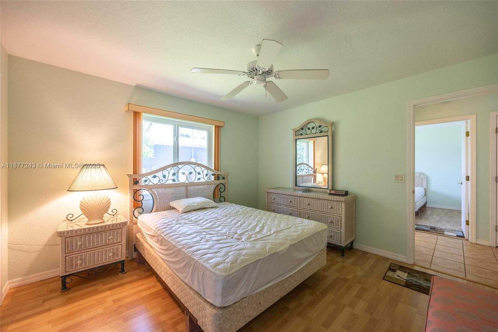 Small Image of 3902 SOUTH EAST 13TH AVE, Cape Coral Number 35