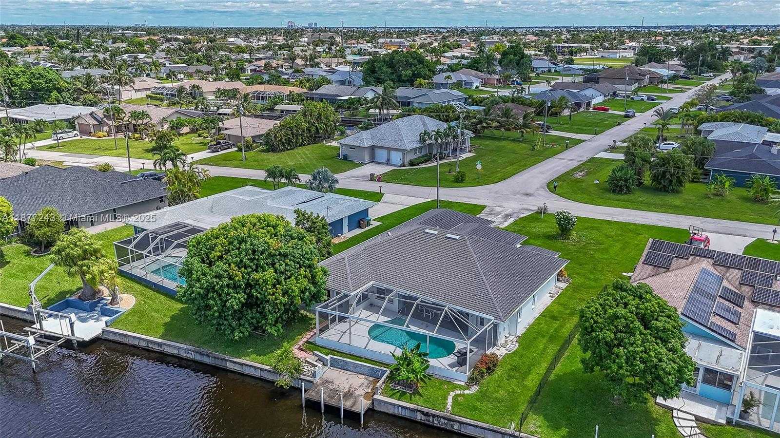 Small Image of 3902 SOUTH EAST 13TH AVE, Cape Coral Number 8