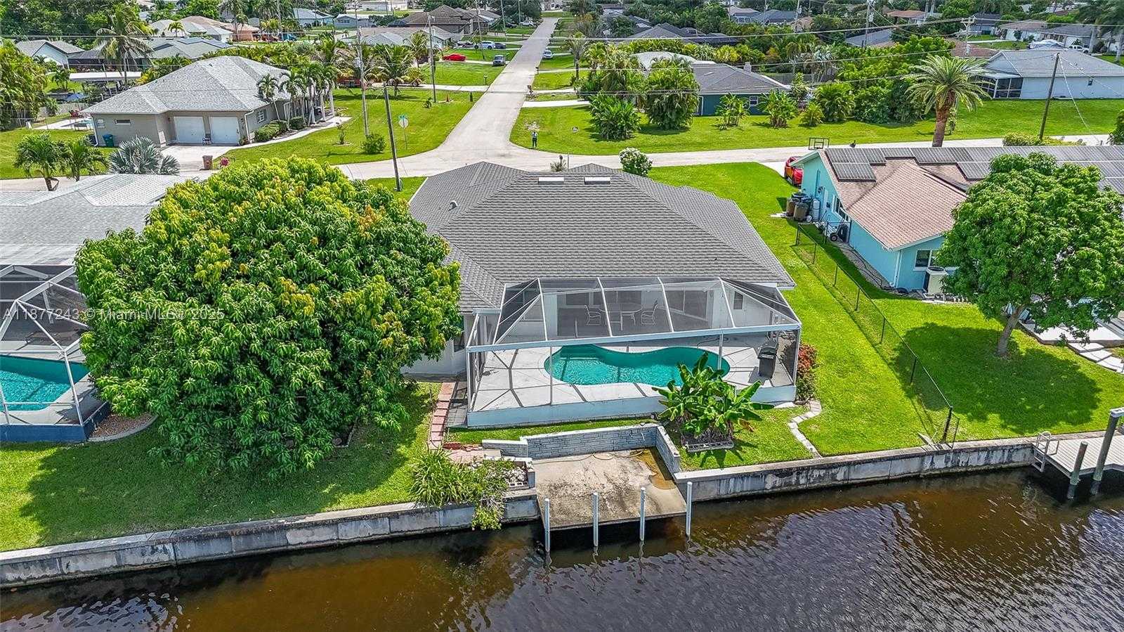 Small Image of 3902 SOUTH EAST 13TH AVE, Cape Coral Number 9