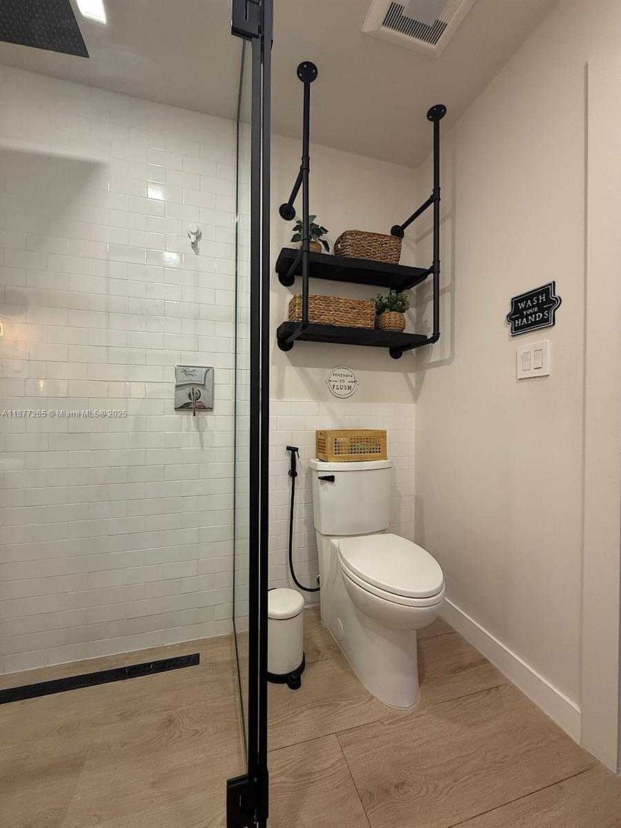 Small Image of 4100 SOUTH WEST 102ND AVE, Davie Number 17