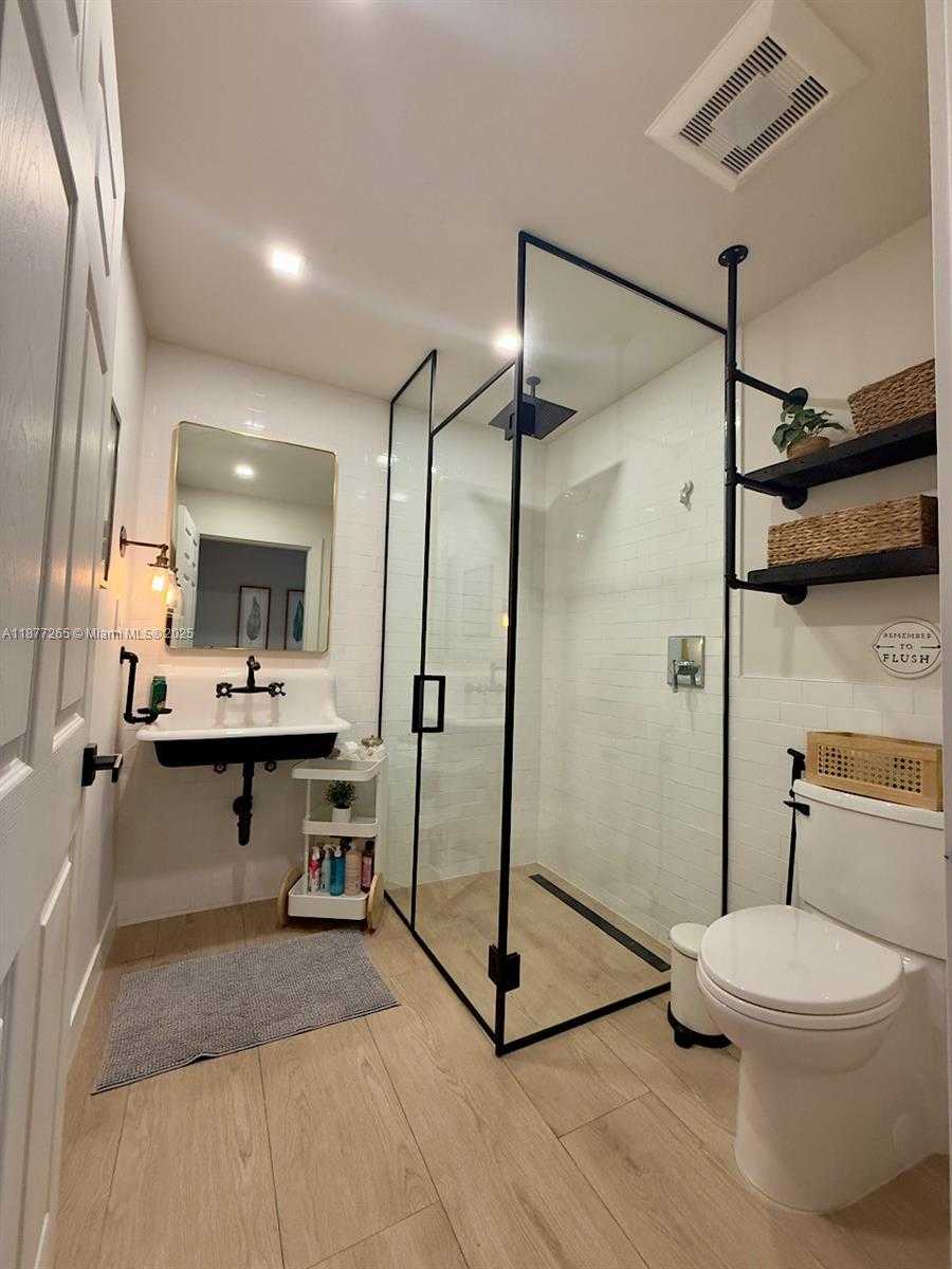 Small Image of 4100 SOUTH WEST 102ND AVE, Davie Number 18