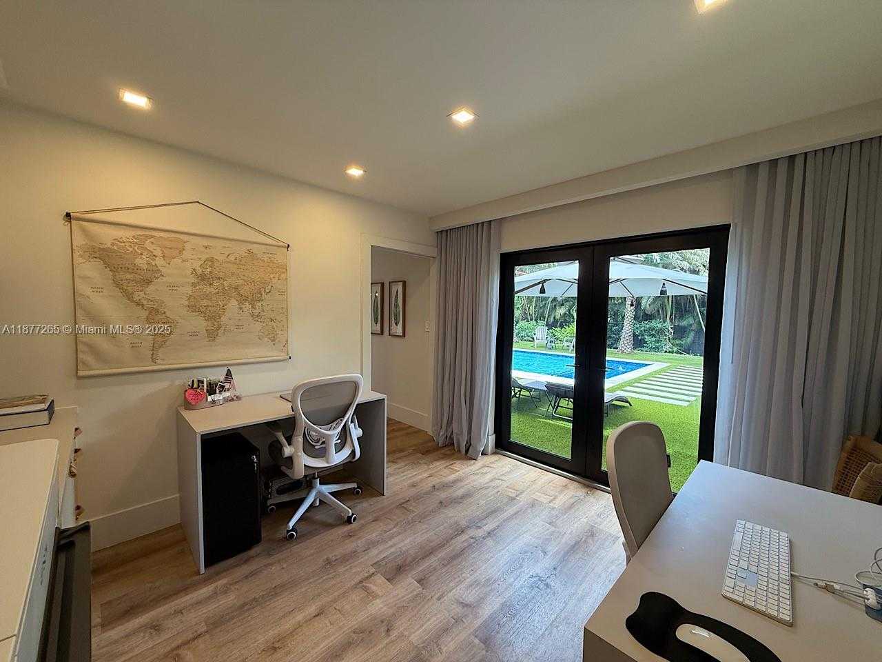 Small Image of 4100 SOUTH WEST 102ND AVE, Davie Number 22