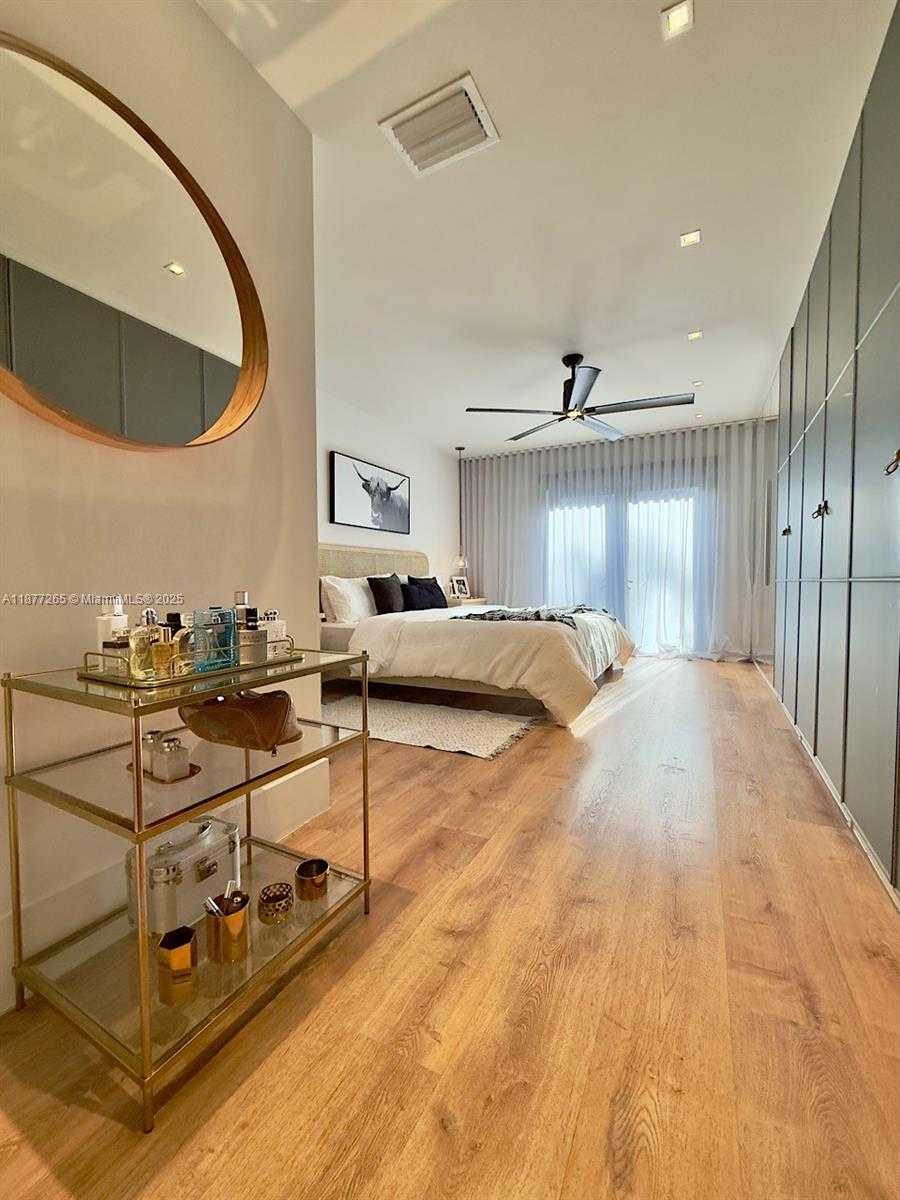 Small Image of 4100 SOUTH WEST 102ND AVE, Davie Number 29