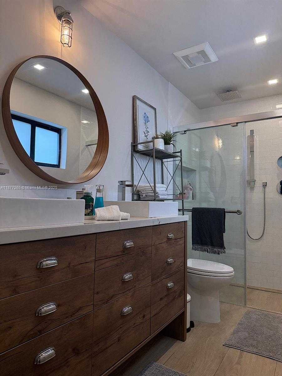 Small Image of 4100 SOUTH WEST 102ND AVE, Davie Number 35