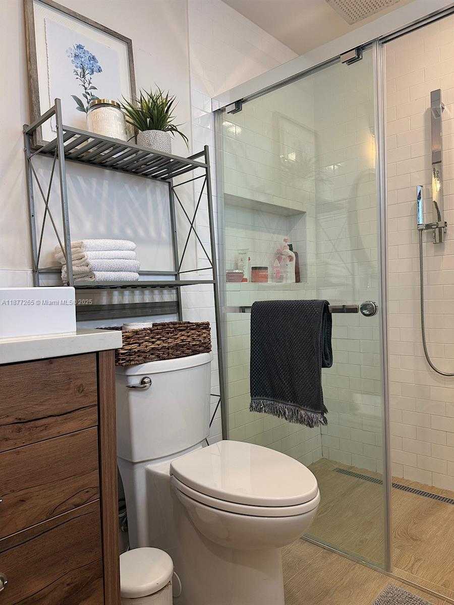 Small Image of 4100 SOUTH WEST 102ND AVE, Davie Number 36