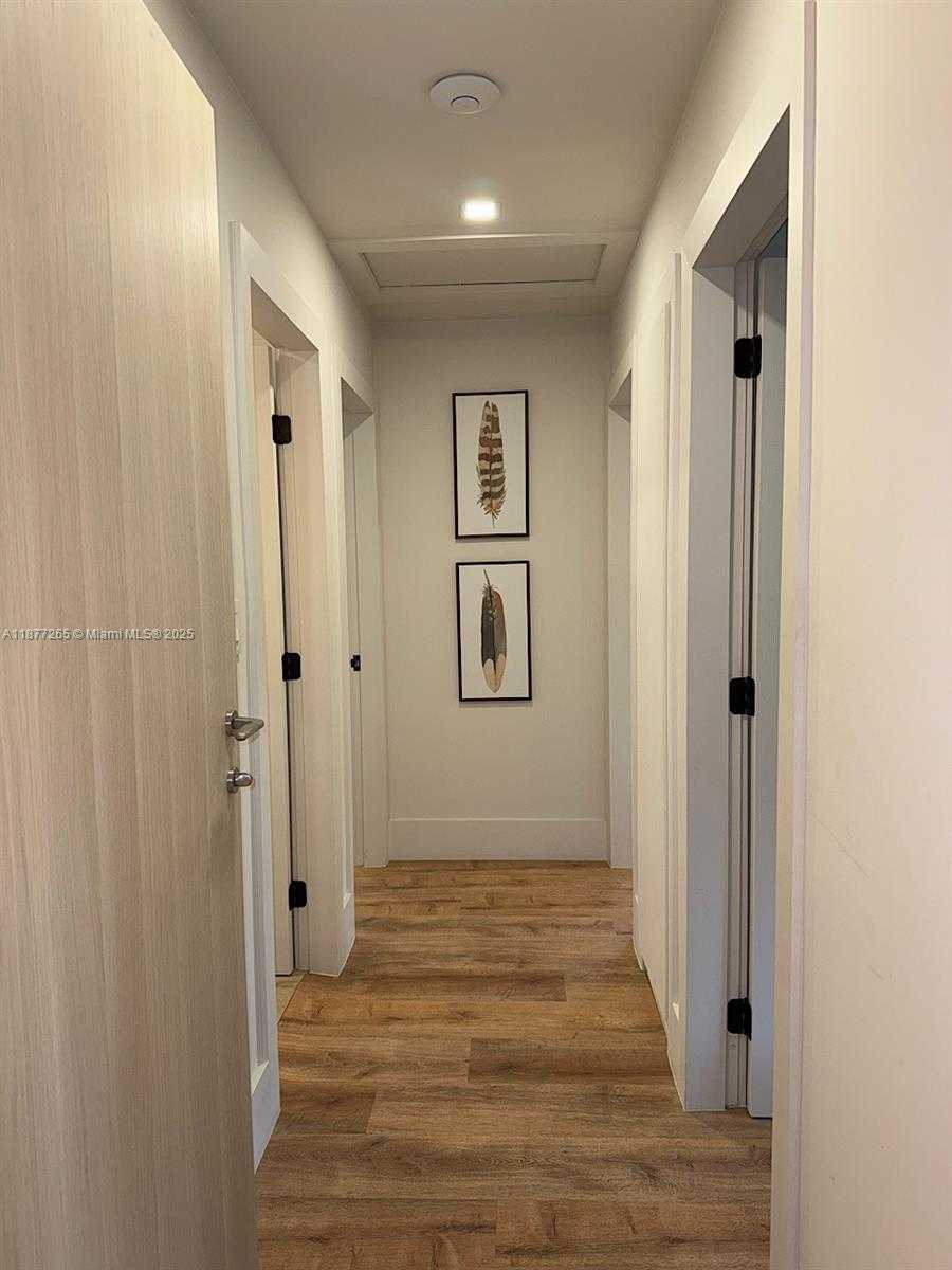 Small Image of 4100 SOUTH WEST 102ND AVE, Davie Number 38