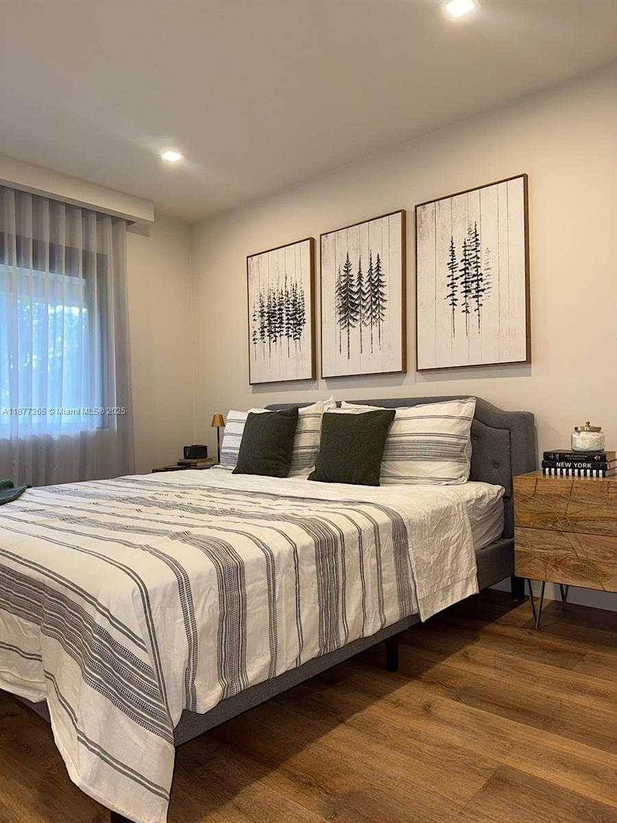 Small Image of 4100 SOUTH WEST 102ND AVE, Davie Number 39