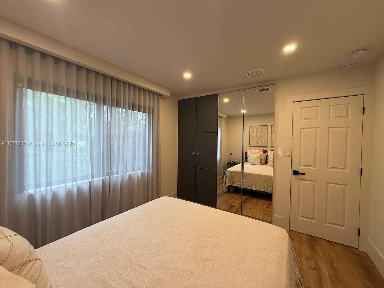 Small Image of 4100 SOUTH WEST 102ND AVE, Davie Number 49