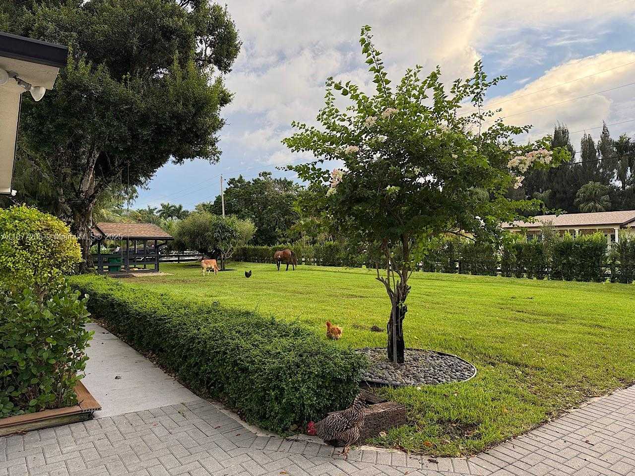 Small Image of 4100 SOUTH WEST 102ND AVE, Davie Number 61