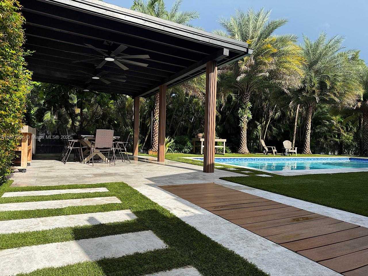 Small Image of 4100 SOUTH WEST 102ND AVE, Davie Number 70