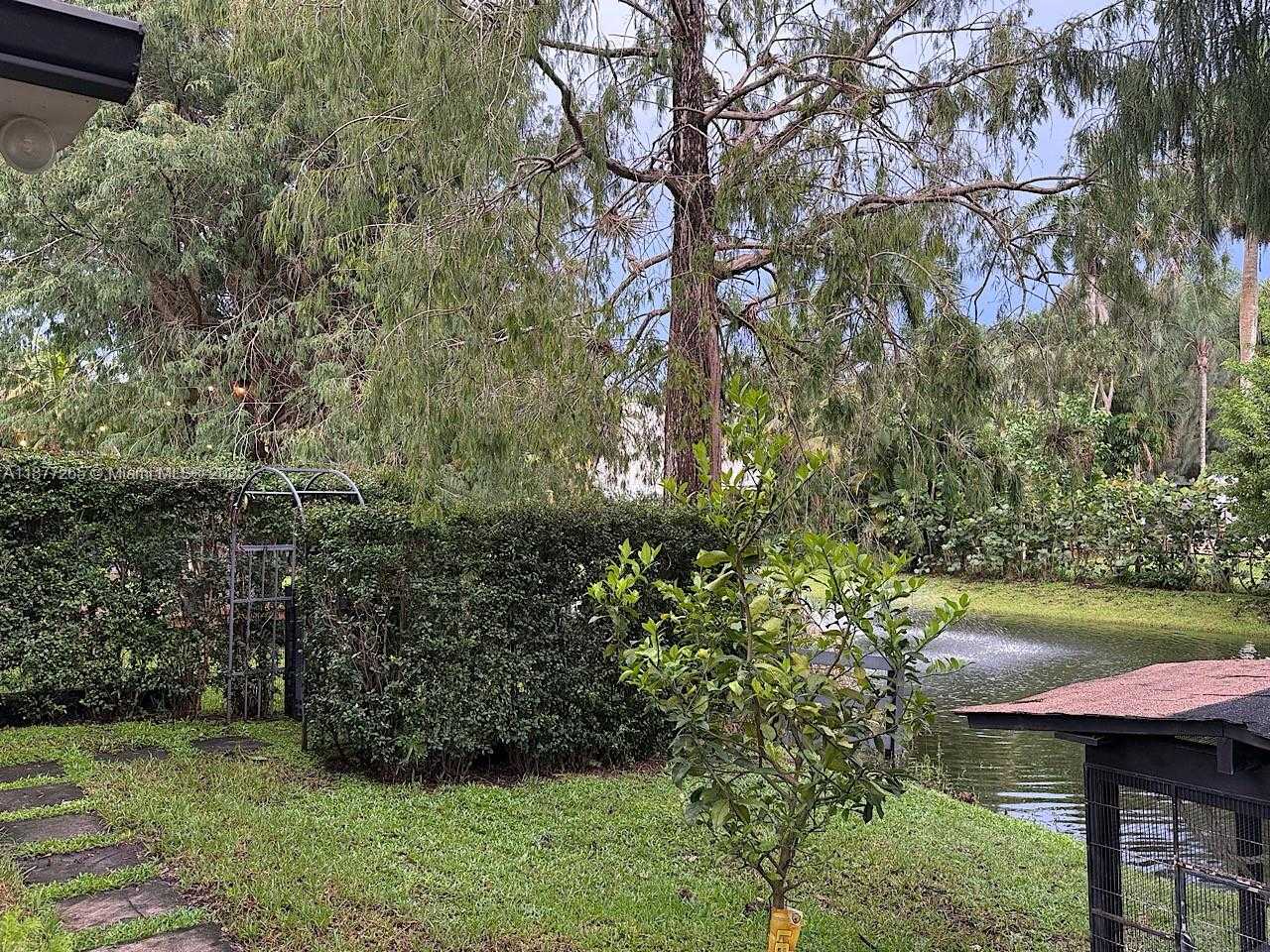 Small Image of 4100 SOUTH WEST 102ND AVE, Davie Number 87