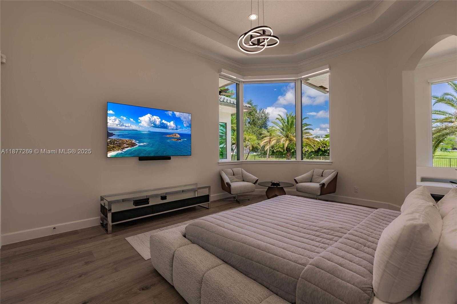 Small Image of 12641 NORTH STONEBROOK CIR, Davie Number 15