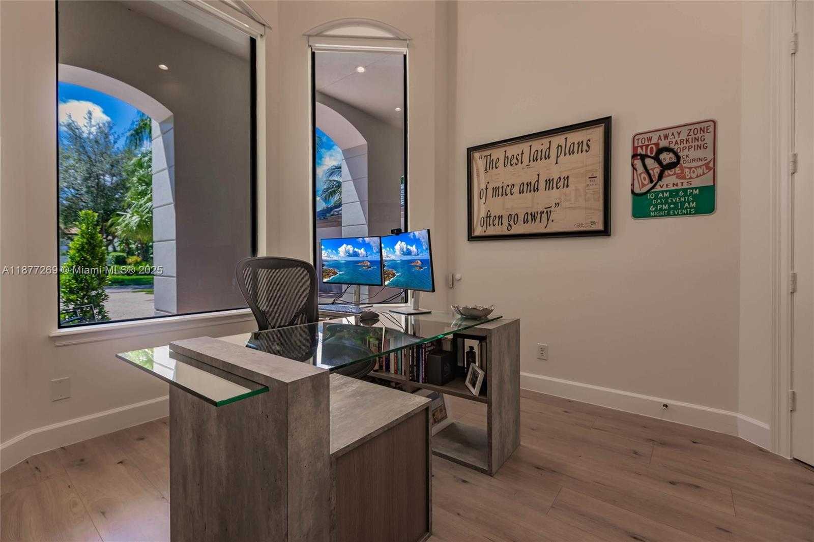 Small Image of 12641 NORTH STONEBROOK CIR, Davie Number 22