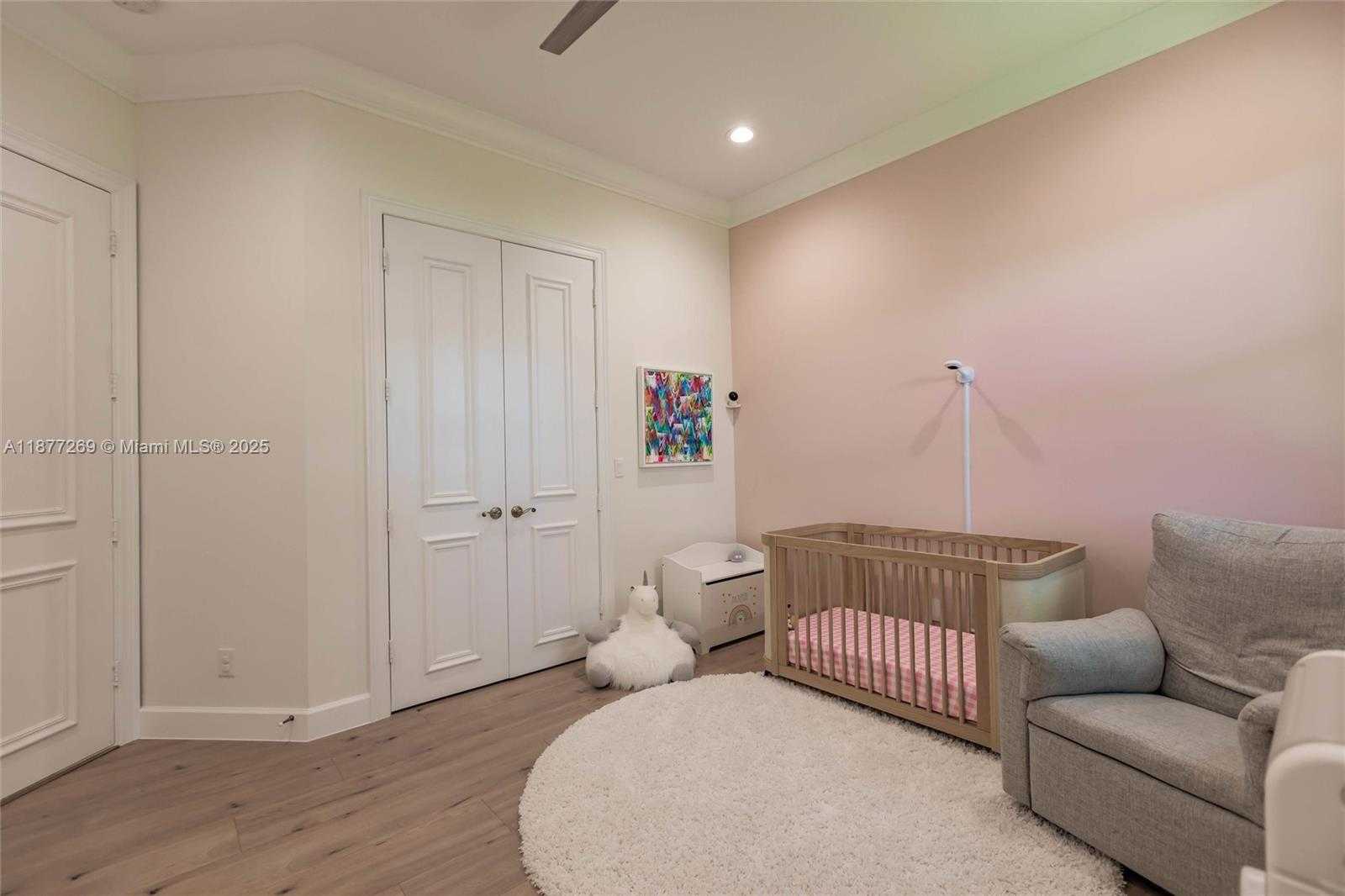 Small Image of 12641 NORTH STONEBROOK CIR, Davie Number 27