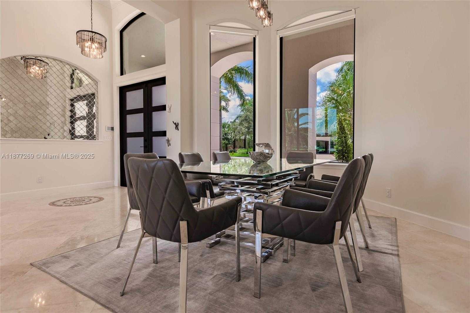 Small Image of 12641 NORTH STONEBROOK CIR, Davie Number 7