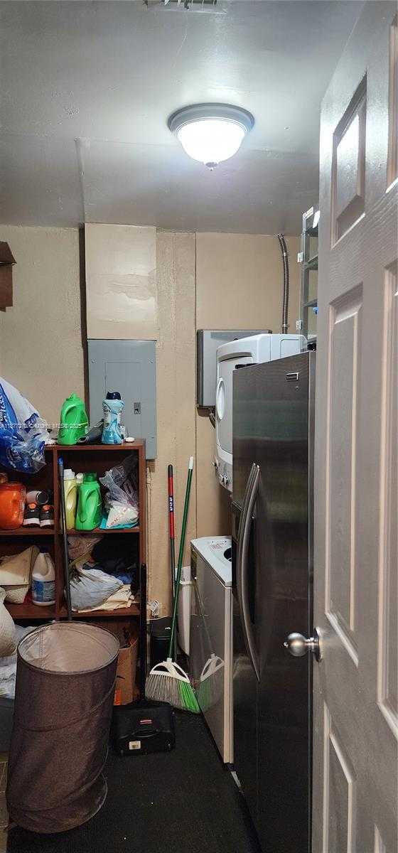 Small Image of 7707 SOUTH WEST 8TH ST, North Lauderdale Number 10