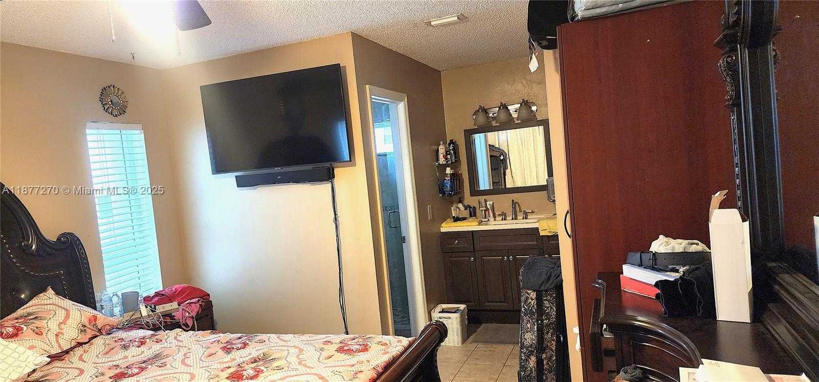 Small Image of 7707 SOUTH WEST 8TH ST, North Lauderdale Number 12