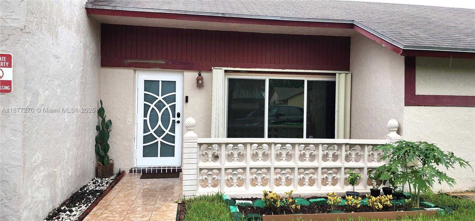 Small Image of 7707 SOUTH WEST 8TH ST, North Lauderdale Number 2