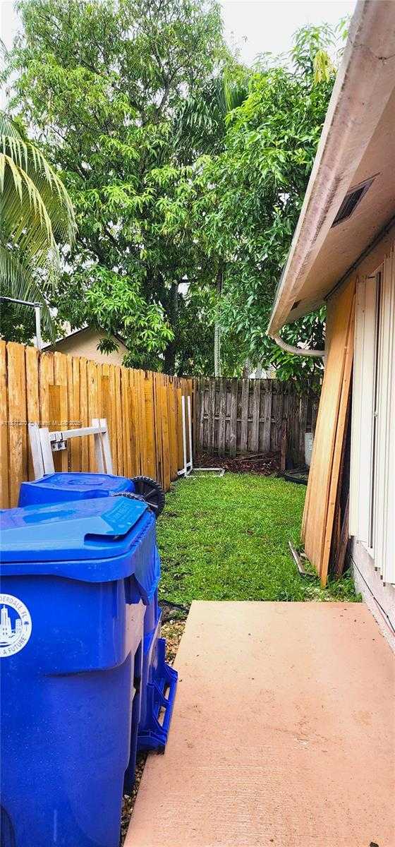 Small Image of 7707 SOUTH WEST 8TH ST, North Lauderdale Number 34
