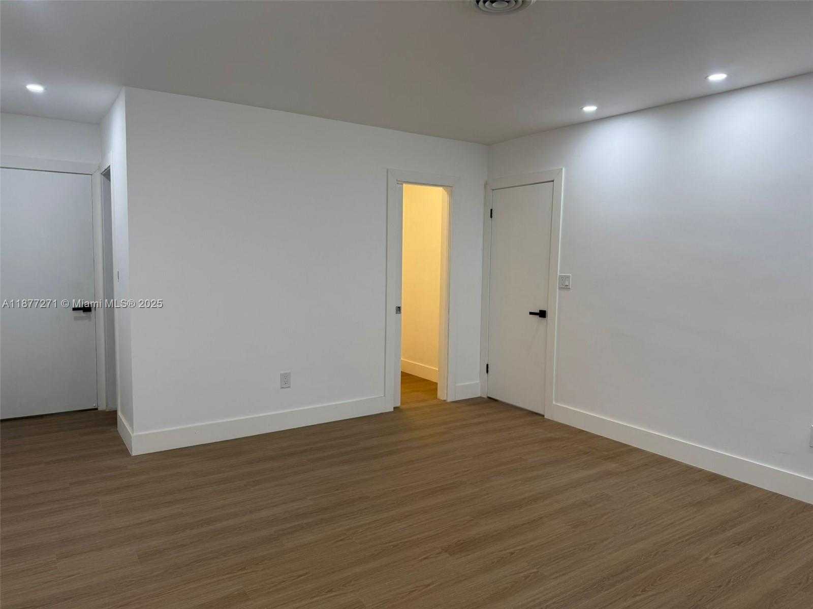 Small Image of 370 NORTH WEST 43RD AVE, Plantation Number 12