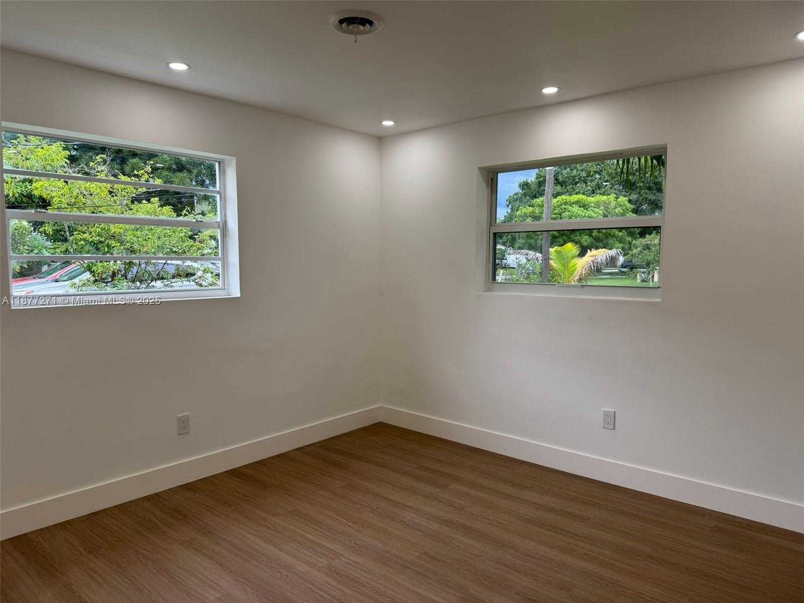 Small Image of 370 NORTH WEST 43RD AVE, Plantation Number 5