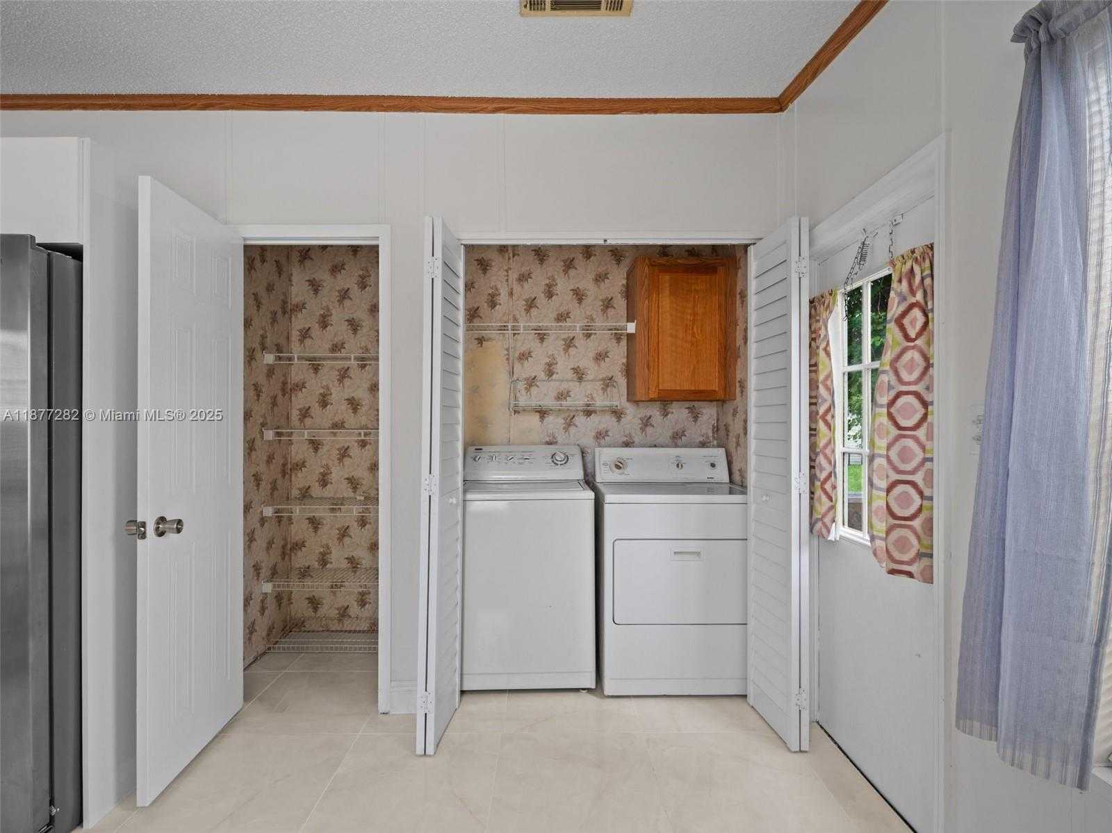Small Image of 220 NORTH EAST 12TH AVE LOT 150, Homestead Number 15