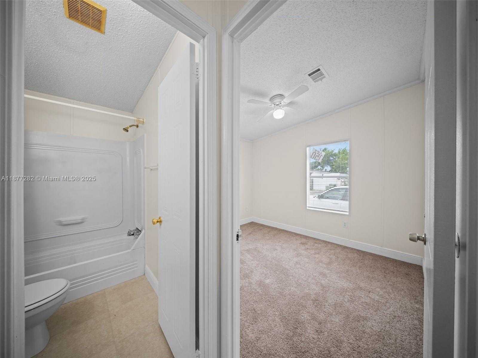 Small Image of 220 NORTH EAST 12TH AVE LOT 150, Homestead Number 19