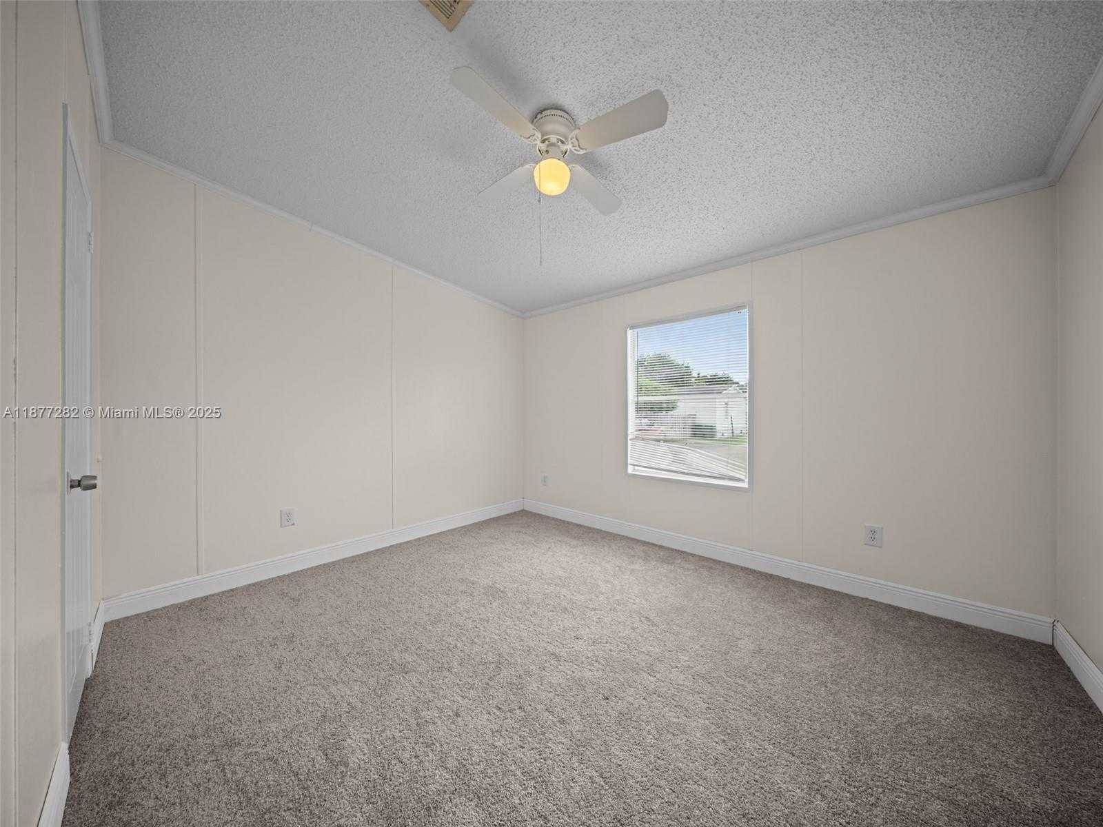 Small Image of 220 NORTH EAST 12TH AVE LOT 150, Homestead Number 24
